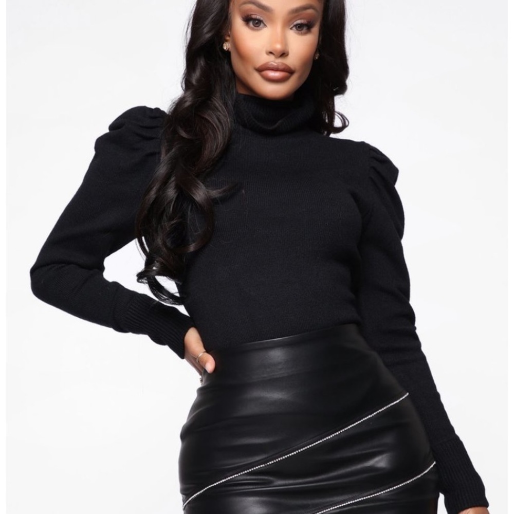 Black Sweater with puffy shoulders